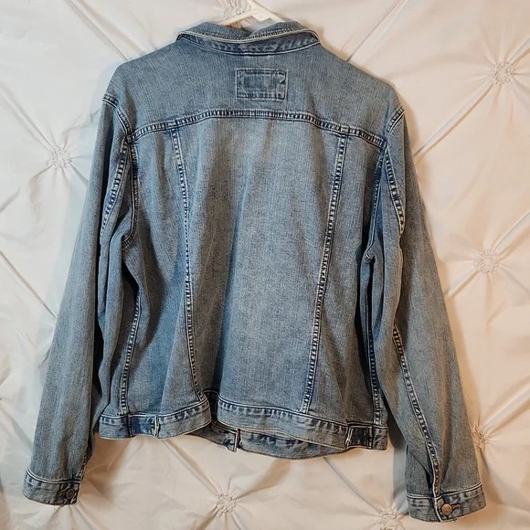 Loft Plus Denim  Trucker Jean Light Wash Jacket - Picture 6 of 8